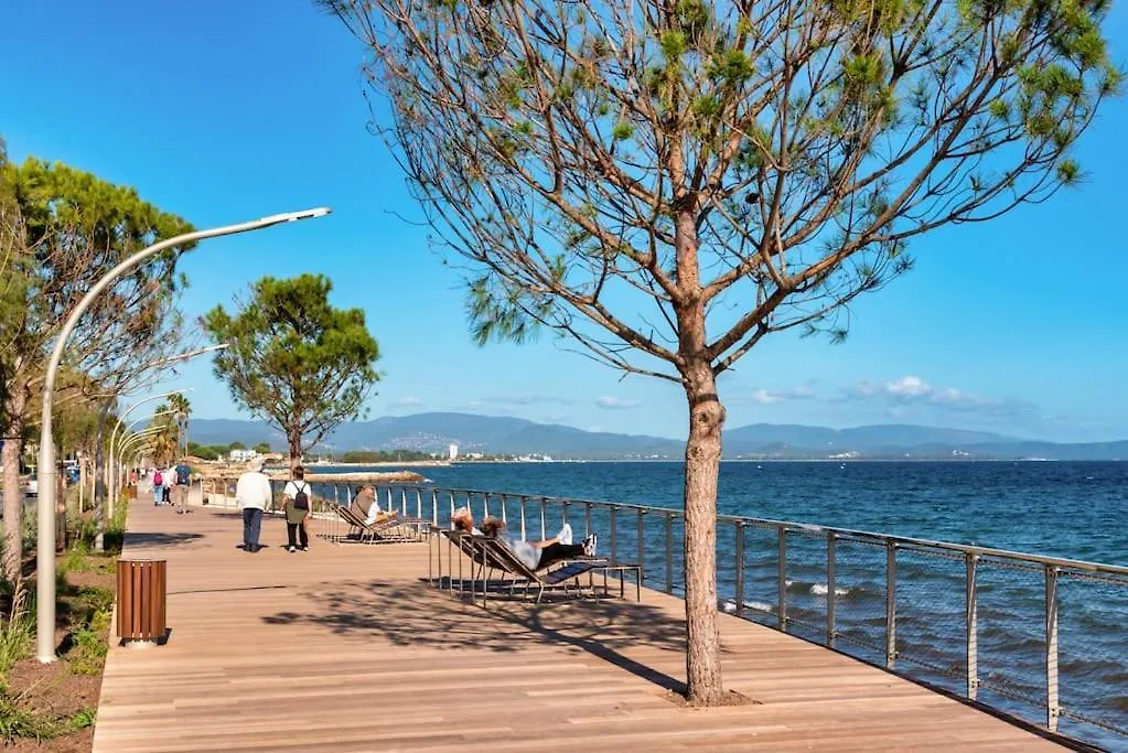 T2 Bord De Mer Plage De L'Ayguade Hyeres 0*,